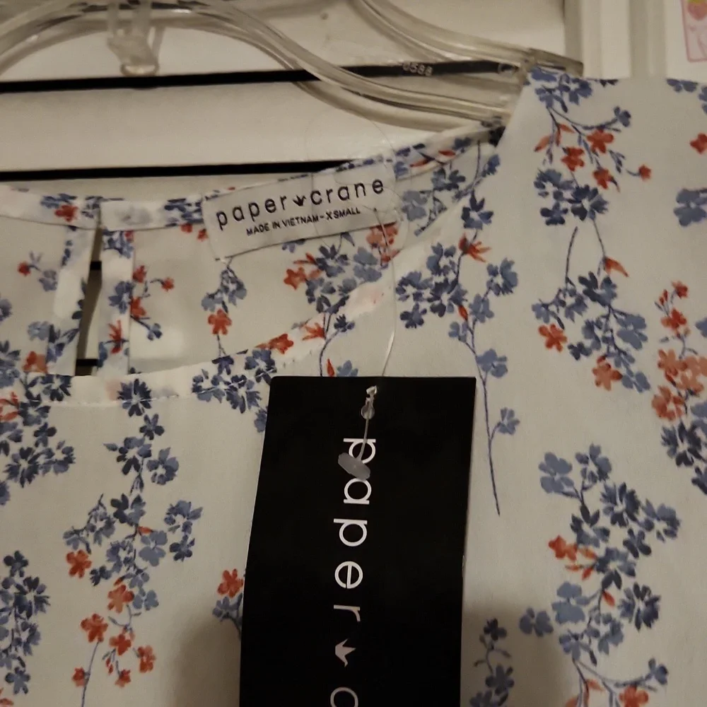 Paper Crane 🕊 Floral Blouse - Picture 2 of 2